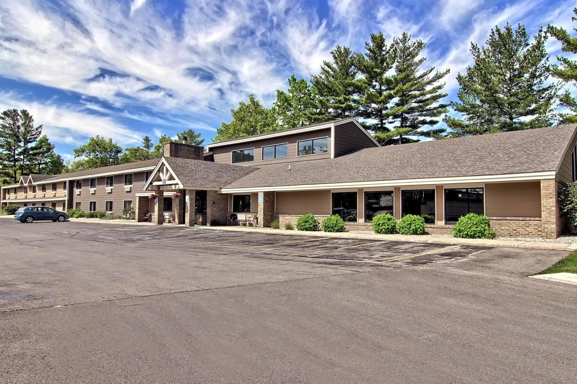 Blossom Hotel & Suites Traverse City Zewnętrze zdjęcie