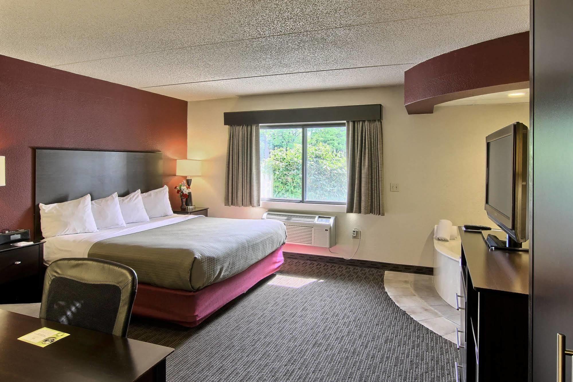 Blossom Hotel & Suites Traverse City Zewnętrze zdjęcie